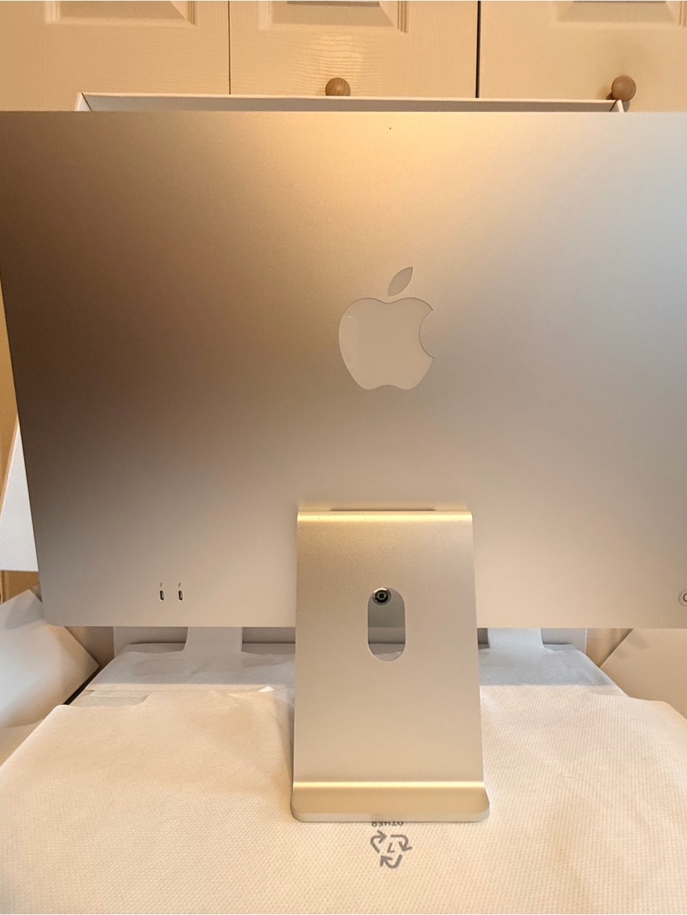 Apple iMac Desktop - Silver Aluminum Finish